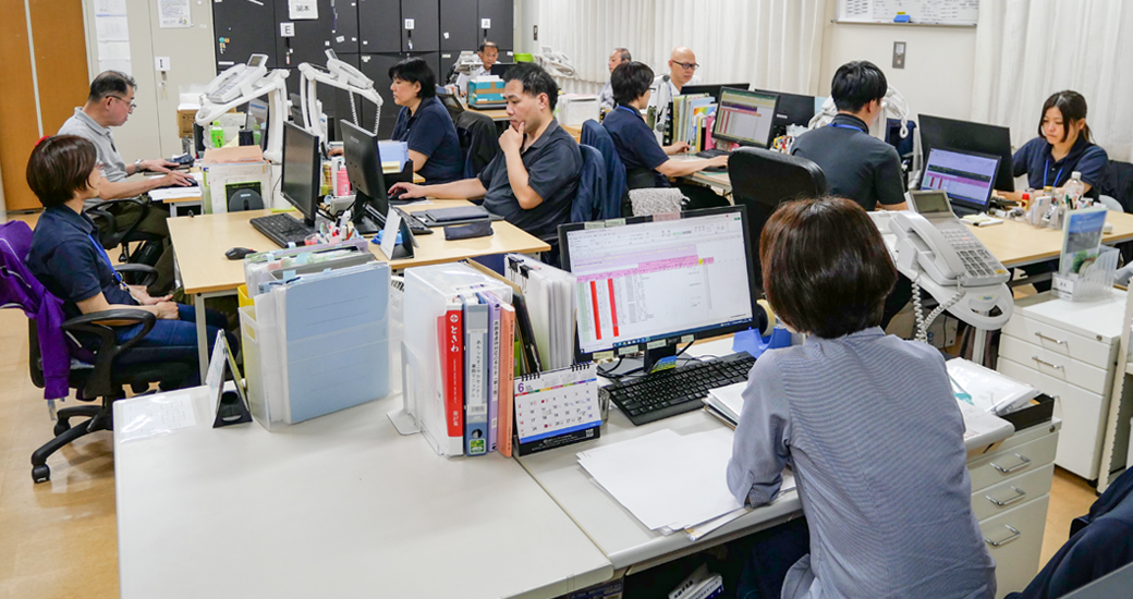 あんしんすこやかセンターの室内全景